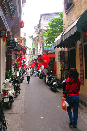 Alley fronting our hotel.