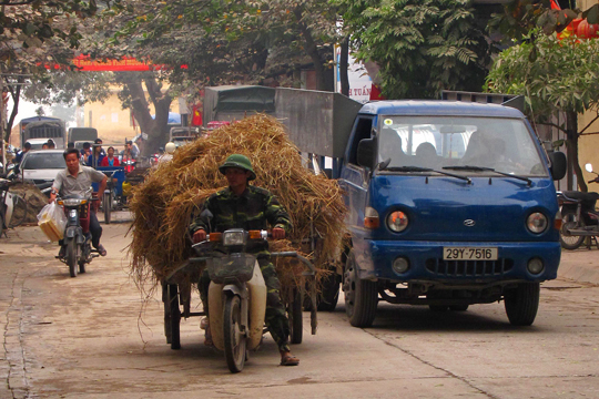 On the main drag of Bat Trang.