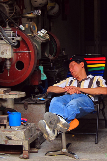 Slow afternoon for business.