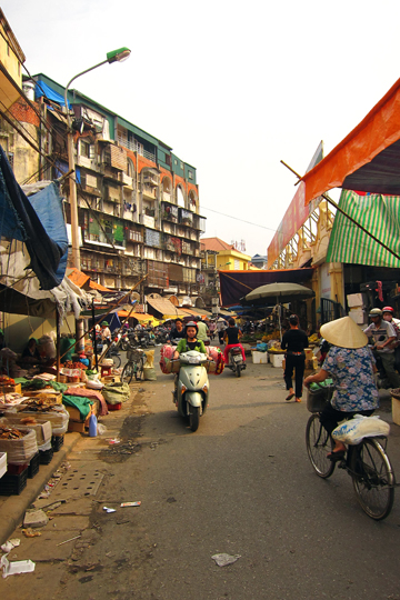 Busy Hanoi market.