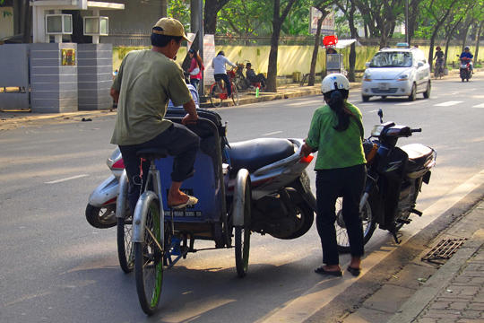 Vietnamese roadside-assistance?