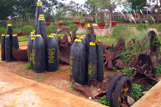 Display of US bombs at Khe Sahn.