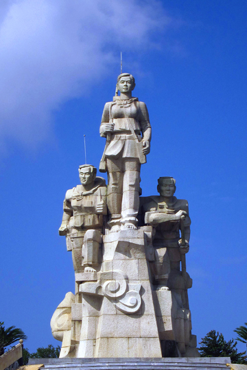 Monument honouring women wireless operators during the American War, Quan Tri Prov.