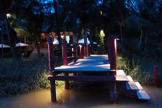 Leaving the Red Bridge dock. Up-stream of Hoi An.