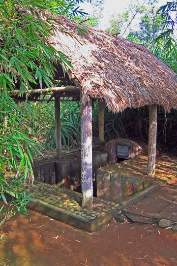 Access point, Vinh Moc Tunnels.