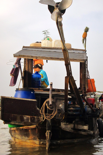 The Cai Rang Floating Market near Can Tho 03.