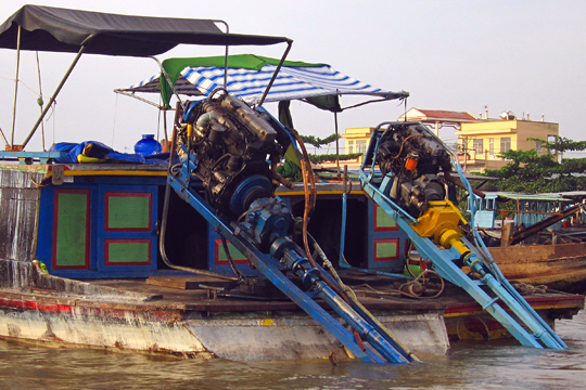 The Cai Rang Floating Market near Can Tho 11.