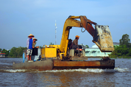 If it floats, it's on the Mekong, near Can Tho.