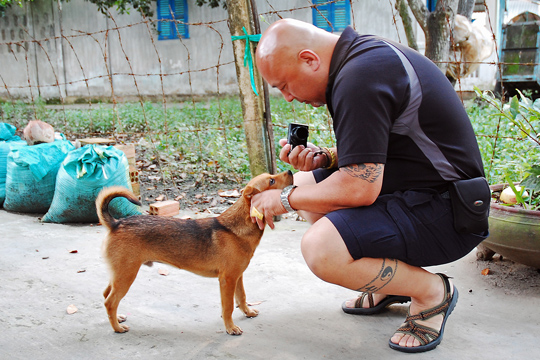 They can always recognize a dog-person, near Can Tho.