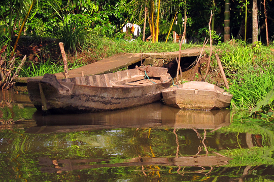 Mud-coloured boats, near Can Tho.