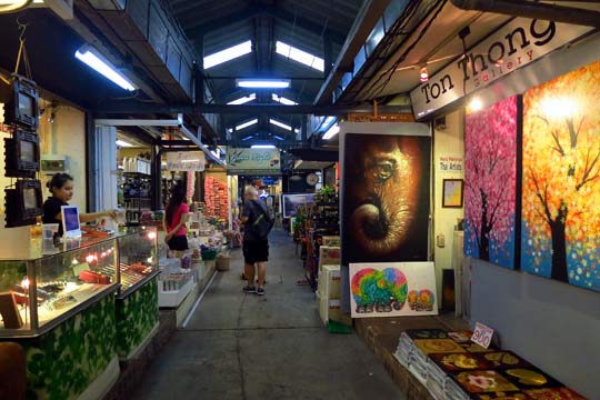 The JJ Weekend Market.