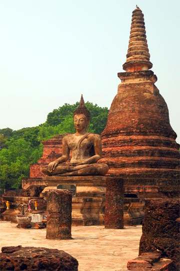 Buddha and Chedi on east side of Wat Mahathat.