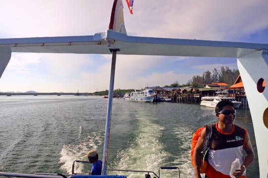 Pulling away from the Ban Saladan Ferry Terminal.